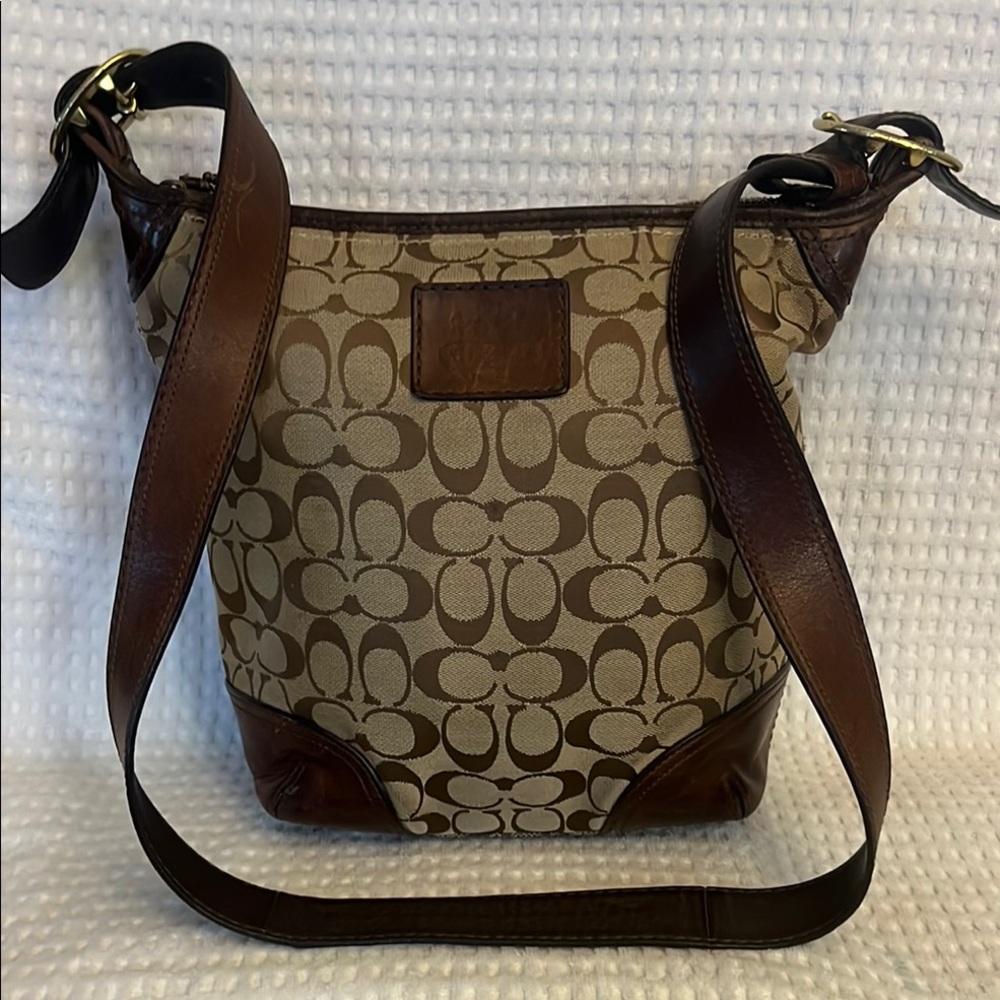 Coach Tan and Brown Signature Cross Body Bag - Picture 14 of 15
